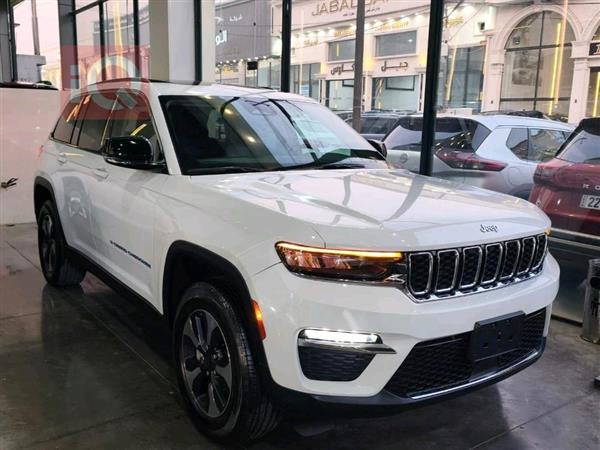 جیپ گراند شیرۆکی 2023  بۆ فرۆشتن لە عێراق - هەولێر